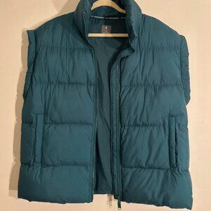 Free Poeple Movement In A Bubble Puffer Vest